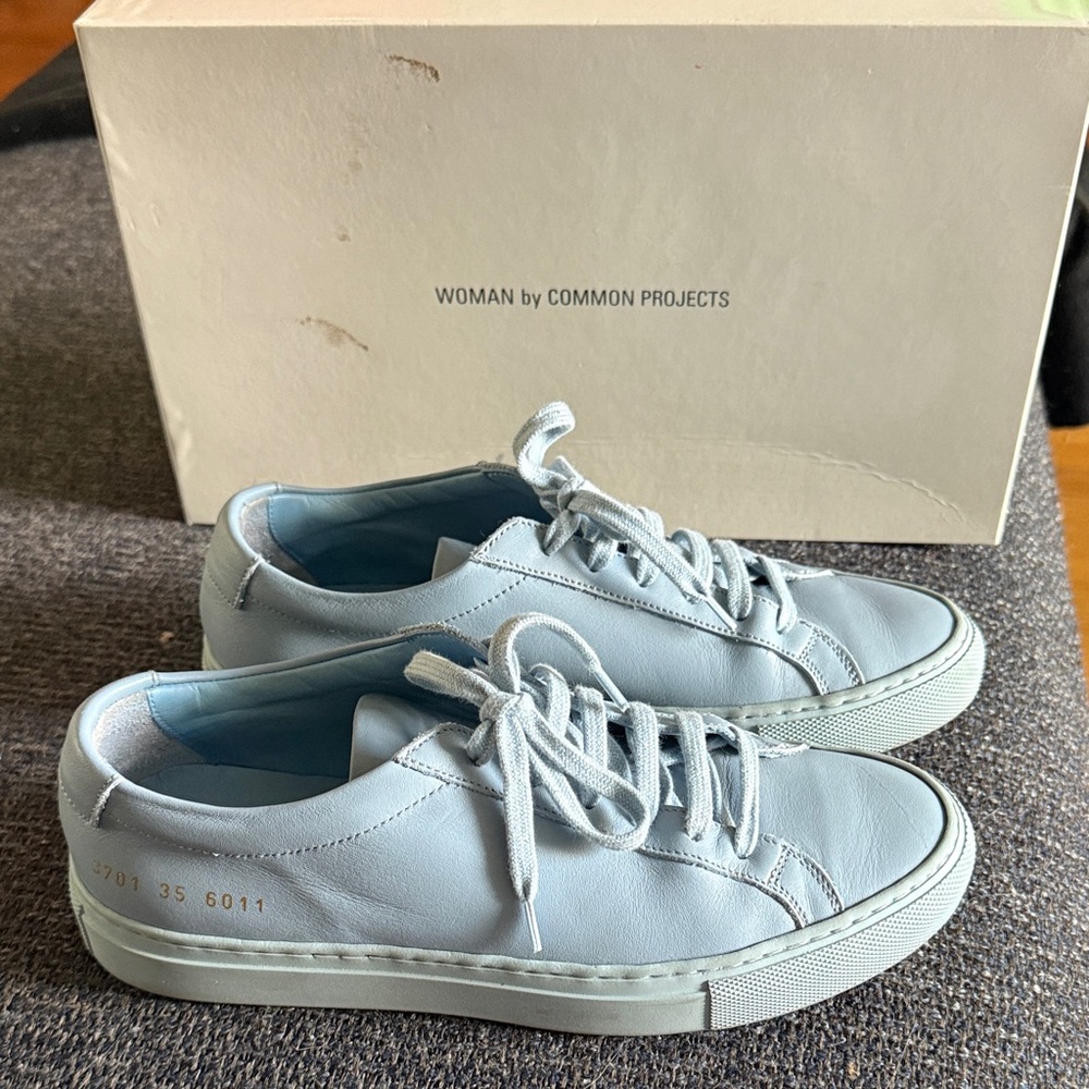 Common Projects Women Light Blue Leather Low-Top Sneakers